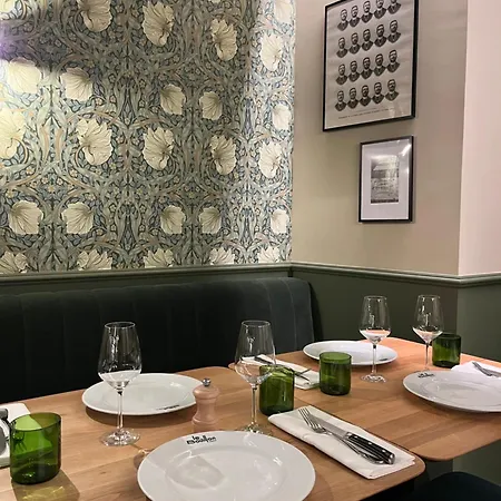 Et Meuble De Tourisme